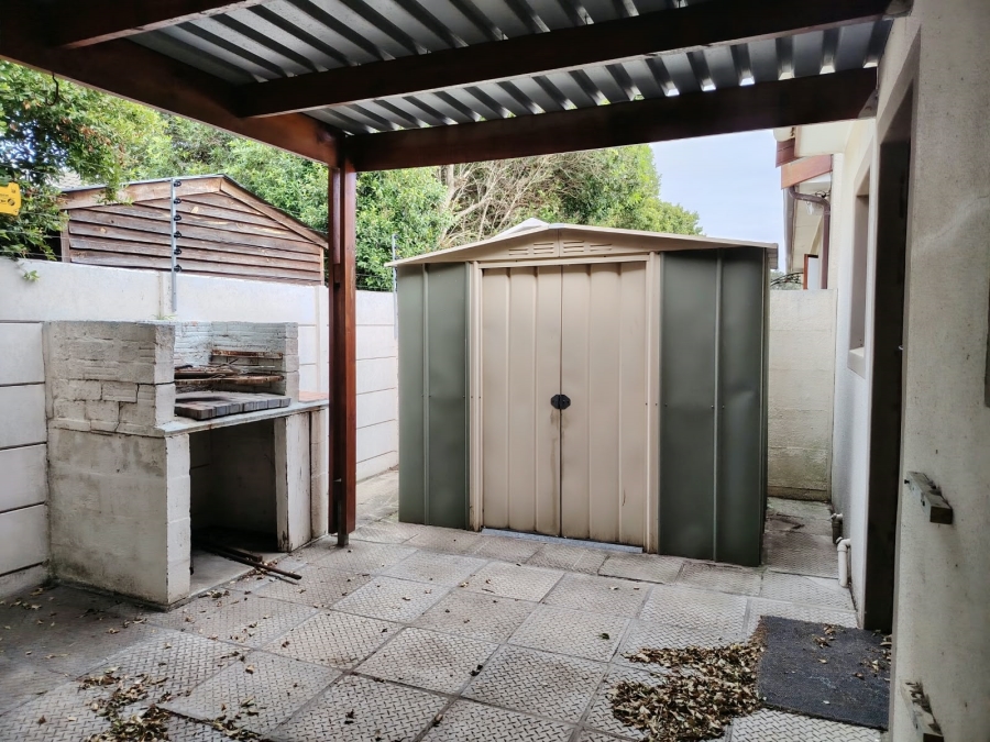 To Let 3 Bedroom Property for Rent in Twin Palms Western Cape